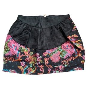 NWOT English Rose Black Iridescent Textured Colorful Mini Skirt Size M Juniors